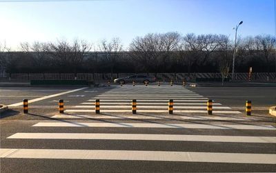 順義區道路設施升級，增設人行橫道與警示燈消除安全隱患